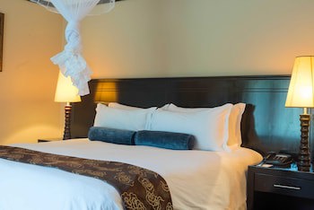 Sunbird Capital Hotel