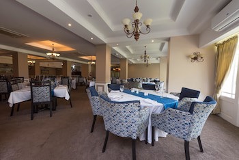 Sunbird Capital Hotel