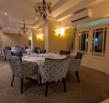 Sunbird Capital Hotel