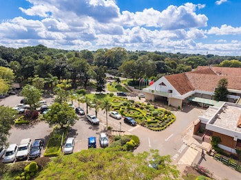 Sunbird Capital Hotel