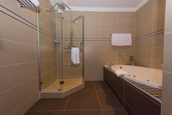 Sunbird Capital Hotel