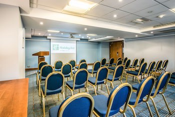 Holiday Inn Cambridge, An Ihg Hotel