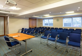 Holiday Inn Cambridge, An Ihg Hotel