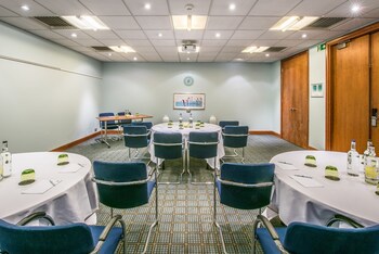 Holiday Inn Cambridge, An Ihg Hotel