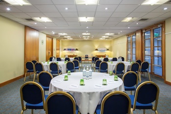 Holiday Inn Cambridge, An Ihg Hotel