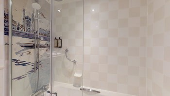 Holiday Inn Cambridge, An Ihg Hotel