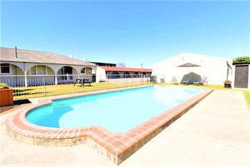 Aztec Motel