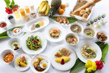 Doubletree By Hilton Hotel Naha Shuri Castle