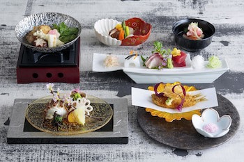 Doubletree By Hilton Hotel Naha Shuri Castle