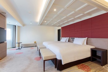 Doubletree By Hilton Hotel Naha Shuri Castle