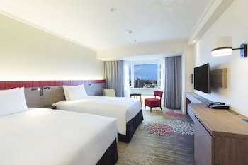 Doubletree By Hilton Hotel Naha Shuri Castle