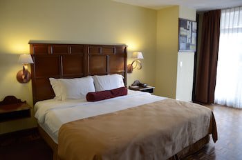 Conquistador Hotel And Conference Center