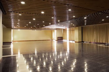 Conquistador Hotel And Conference Center