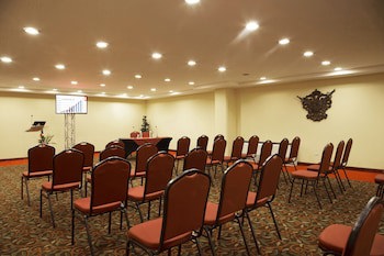 Conquistador Hotel And Conference Center