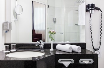 Hotel Freiburg City Center by Leonardo Hotels galeri fotoğrafı