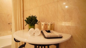 The Heritage Hotel Manila