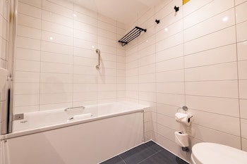 Byron Hotel London
