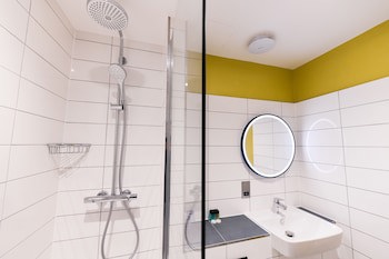 Byron Hotel London