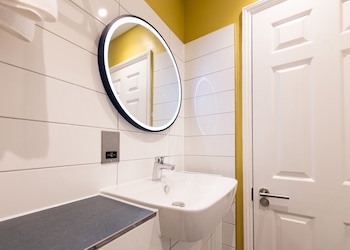 Byron Hotel London