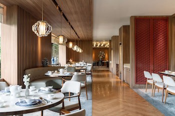 Edsa Shangri-La, Manila