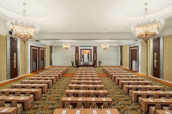 Edsa Shangri-La, Manila