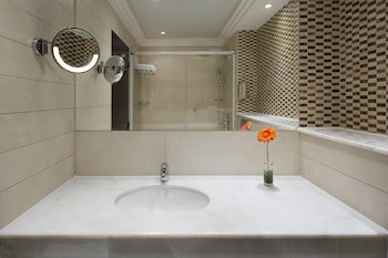 Crowne Plaza Jeddah, An Ihg Hotel