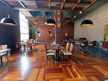 Crowne Plaza Jeddah, An Ihg Hotel