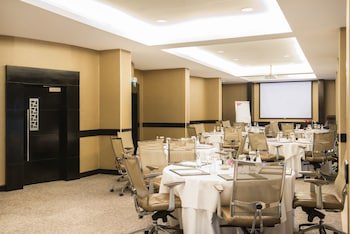 Crowne Plaza Jeddah, An Ihg Hotel