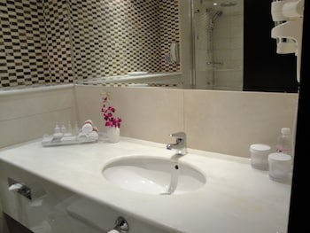 Crowne Plaza Jeddah, An Ihg Hotel