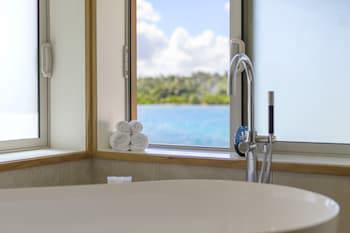 Warwick Le Lagon - Vanuatu