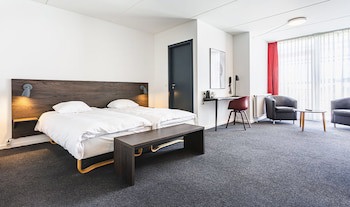 Montra Skaga Hotel