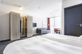 Montra Skaga Hotel