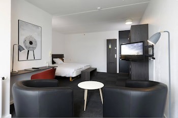 Montra Skaga Hotel