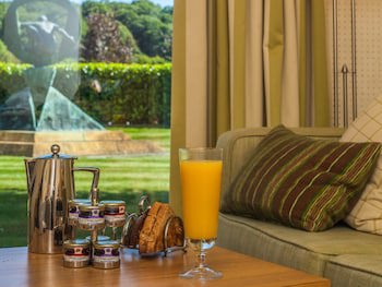 Donnington Valley Hotel And Spa