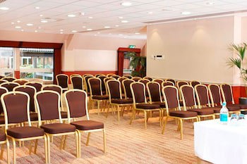 Donnington Valley Hotel And Spa
