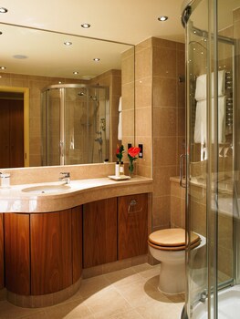 Donnington Valley Hotel And Spa