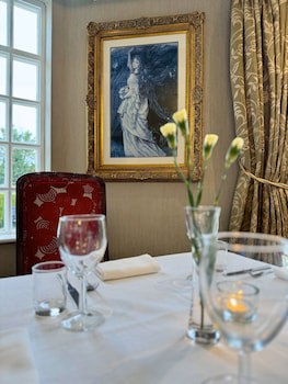 Grovefield House Hotel