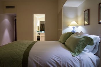 Auberge De La Vieille Tour