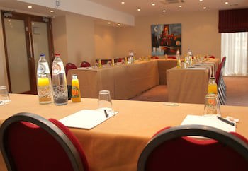 Gresham Belson Hotel