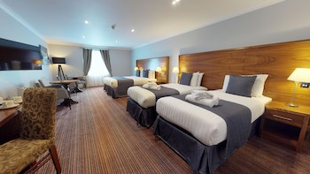 Old Thorns Hotel & Resort