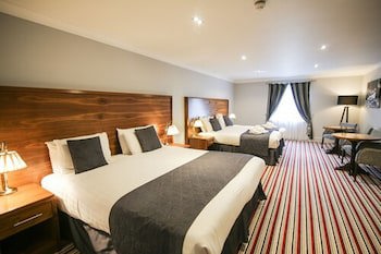 Old Thorns Hotel & Resort