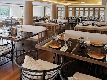 Centara Grand At Central Plaza Ladprao Bangkok