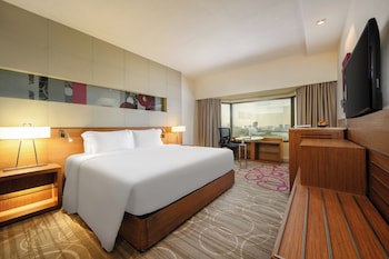 Centara Grand At Central Plaza Ladprao Bangkok