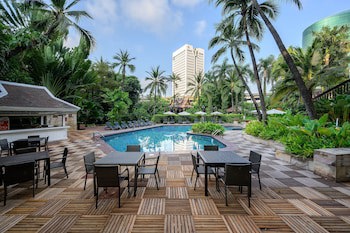 Centara Grand At Central Plaza Ladprao Bangkok