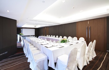 Centara Grand At Central Plaza Ladprao Bangkok