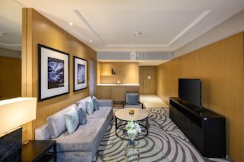 Centara Grand At Central Plaza Ladprao Bangkok