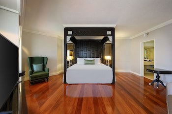 Centara Grand At Central Plaza Ladprao Bangkok