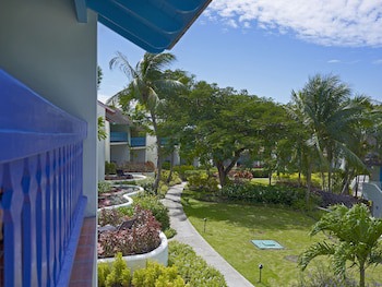 Crystal Cove By Elegant Hotels - All-Inclusive