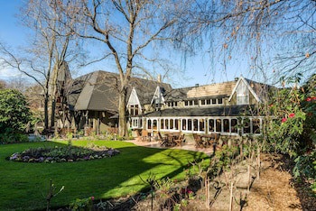 Chateau On The Park - Christchurch, A Doubletree By Hilton