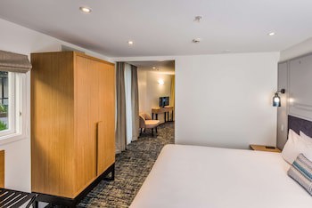 Chateau On The Park - Christchurch, A Doubletree By Hilton